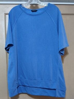 Blue Short-Sleeve Women's Tunic Top  Size Large